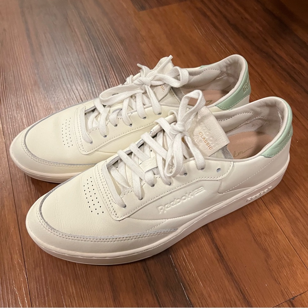 Like New Reebok Club C Clean Leather Sneakers